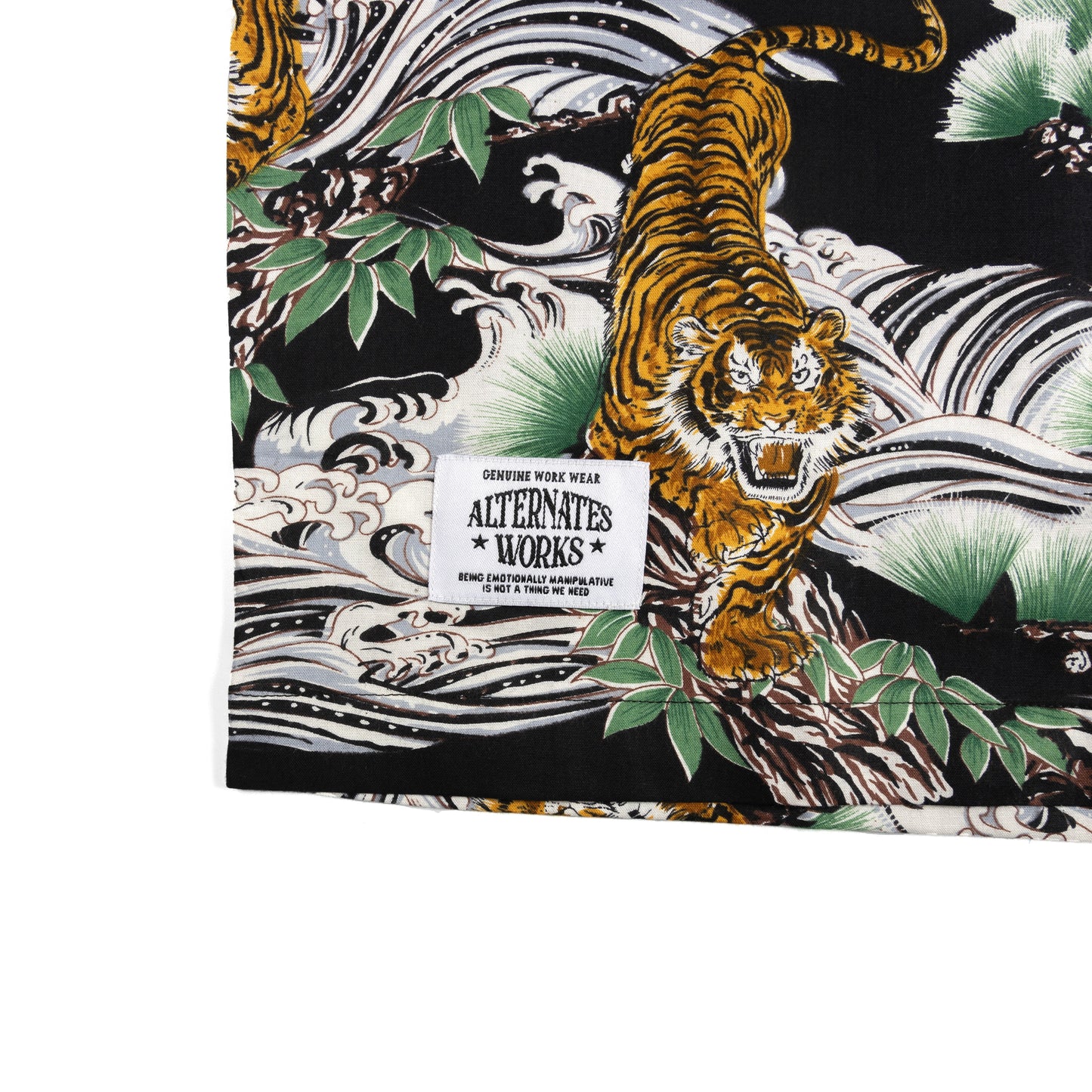 Alternates & Co. Hawaii Tiger Open Shirt (Black)